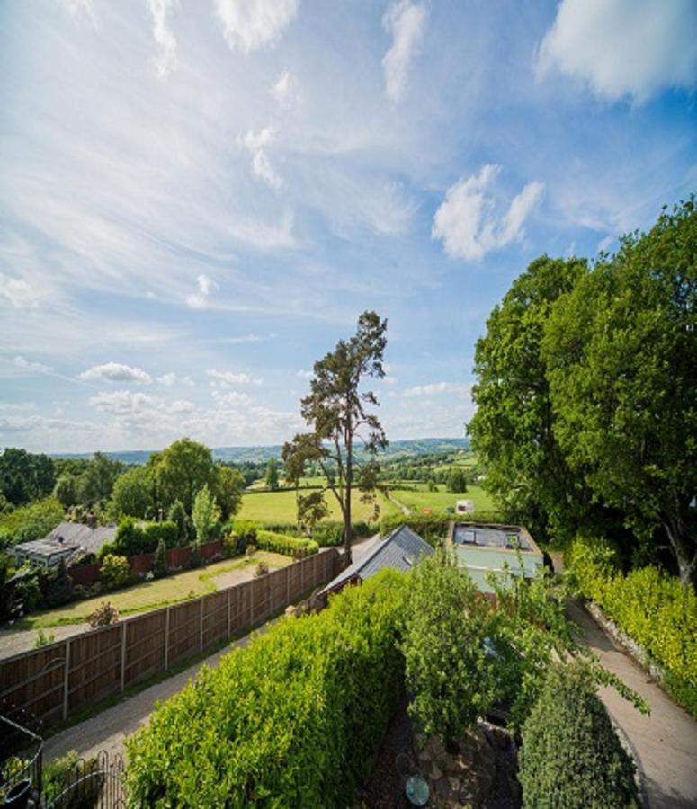 Cozy Snug Room, Short Drive To Lyme Regis, Crackling Fireplace, Private Balcony & Stunning Countryside Views, Free Private Parking & Wifi Axminster Eksteriør billede